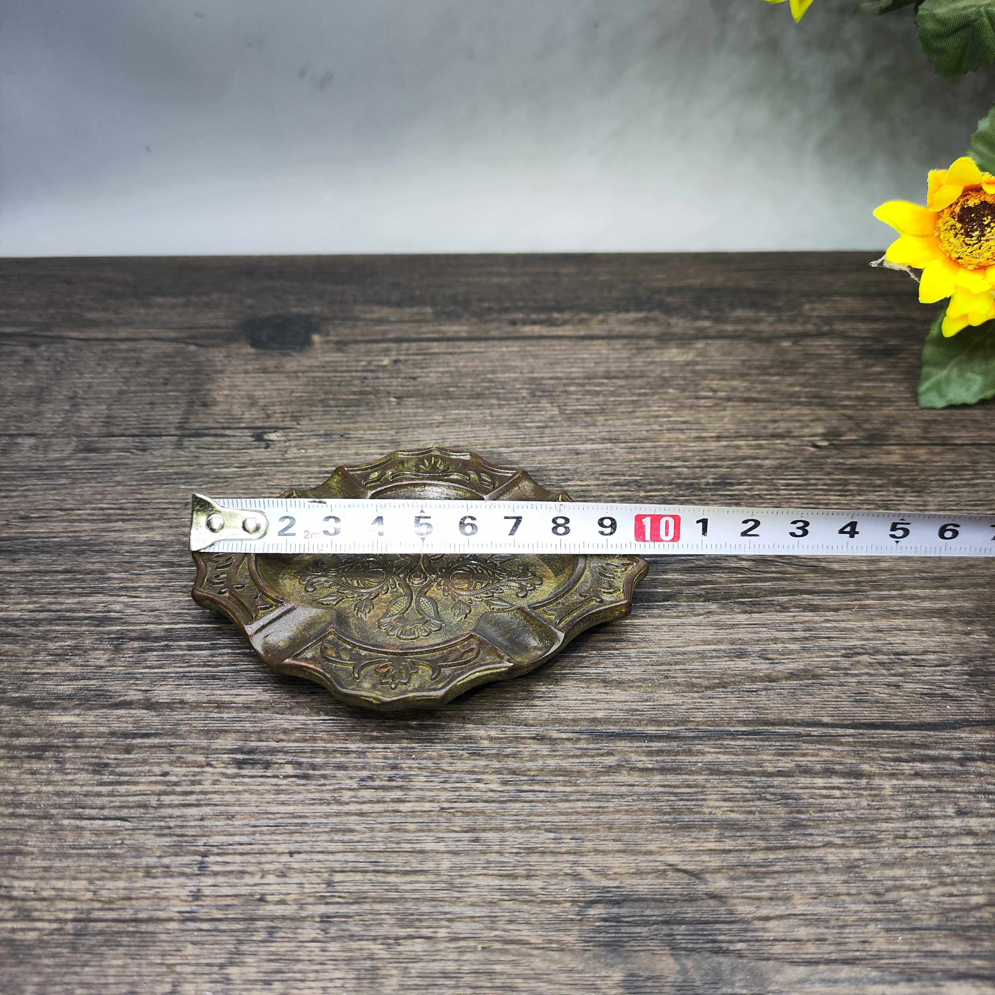 Vintage Brass Flower Rich Patt - Vintage Collectible Ashtrays のレビューと価格