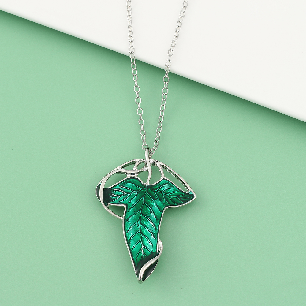 Vintage Green Leaf Pendant Nec - Vintage Item のレビューと価格