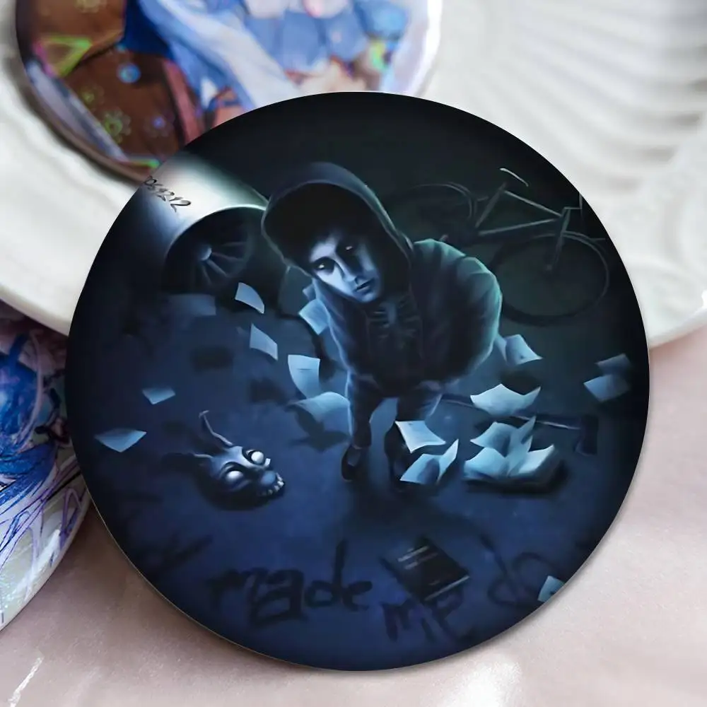Movie Donnie Darko Vintage Ani - Vintage Collectible Pins のレビューと価格