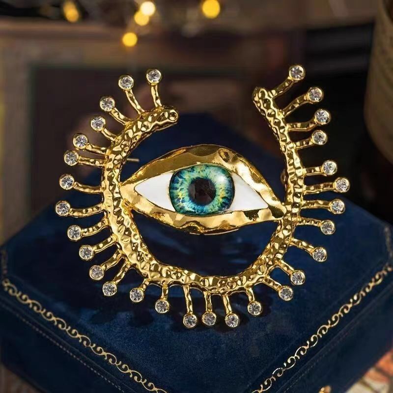 New Evil Eye Badges Cosplay An - Vintage Collectible Pins のレビューと価格