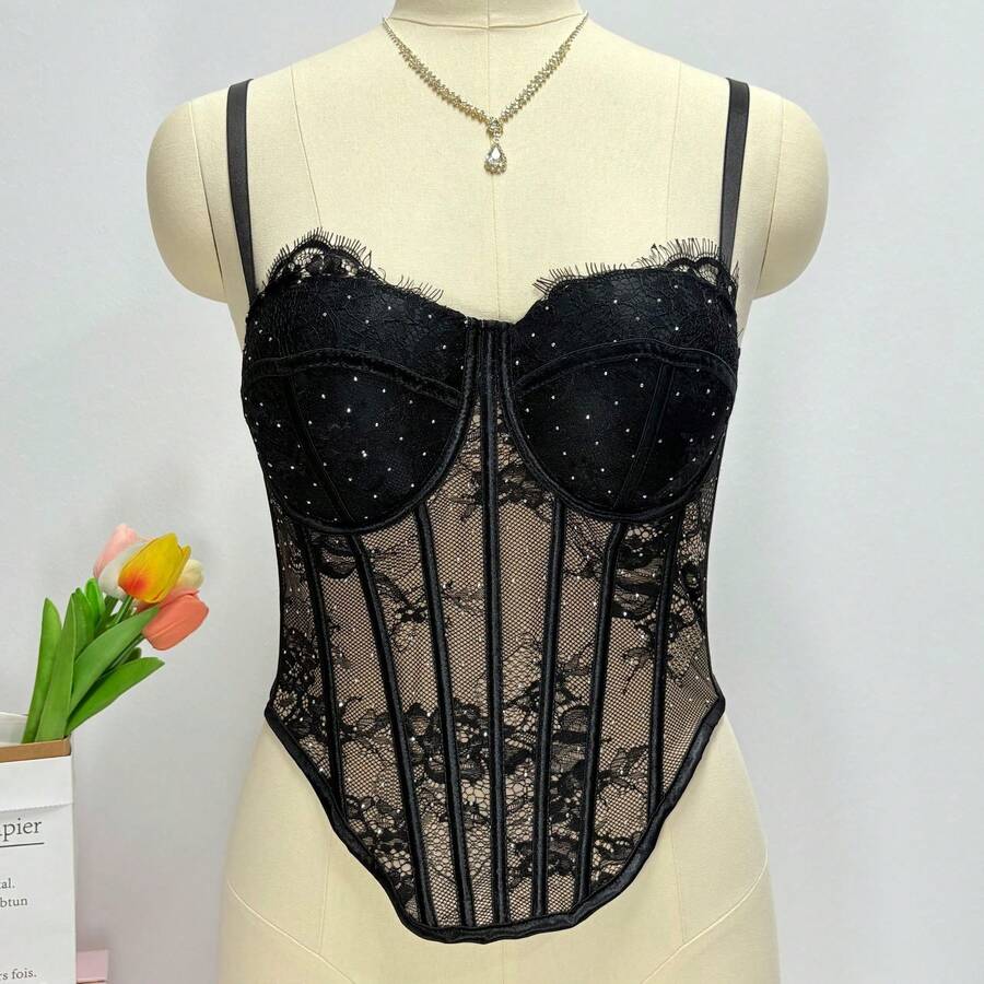 White Lace Rhinestone Corset T - Vintage Necklace のレビューと価格