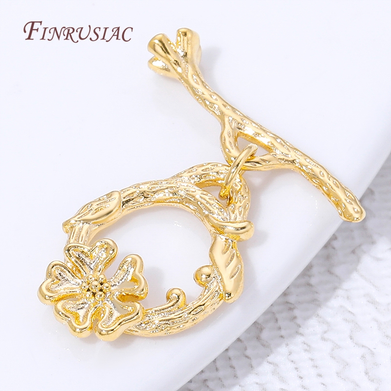 18K Gold Plated Flower Branch  - Vintage Necklace のレビューと価格