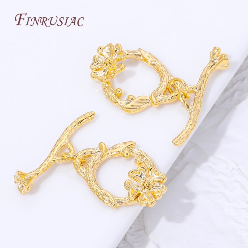 18K Gold Plated Flower Branch  - Vintage Necklace のレビューと価格