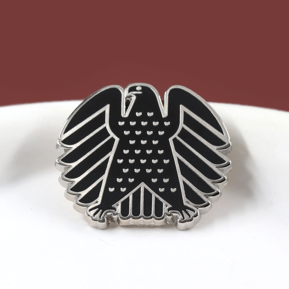 German Federal Black Hawk Broo - Vintage Collectible Pins のレビューと価格